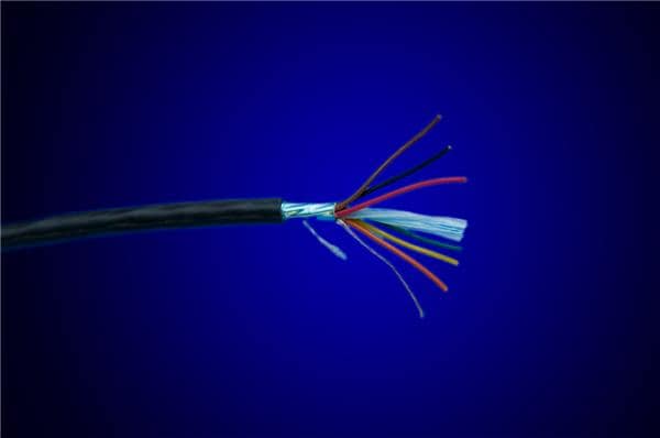 Belden 5501G1 0101000 Multi-Conductor Cables 1 FS PR + 1 #22 S-R PVC PVC - WAVE-AudioVideoElectric