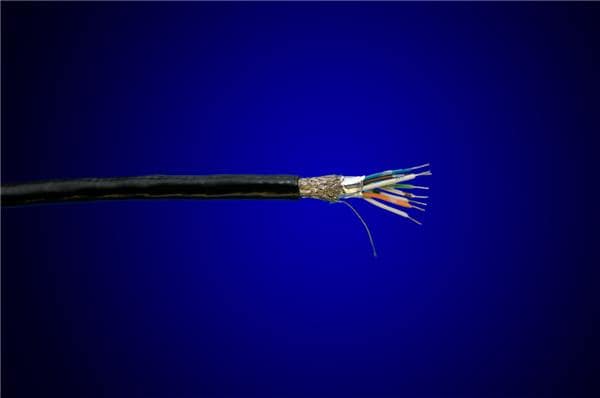 Belden 1624P 0031000 Multi-Paired Cables CAT5 4PR F-UTP CMP REEL - WAVE-AudioVideoElectric